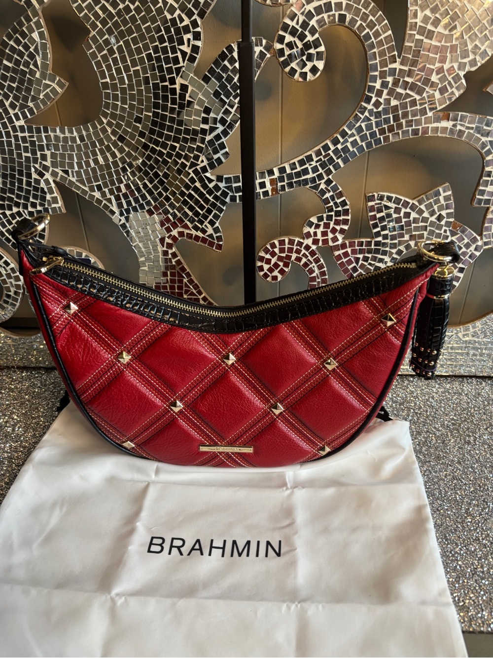 ⭐️Brahmin Percy Red Camden Leather Crossbody